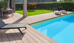Selecting-Hardwood-For-Your-Pool-Deck